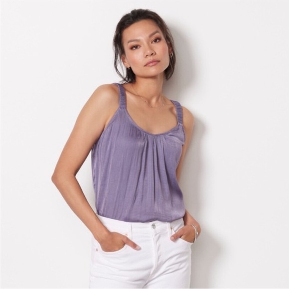 EVEREVE Elise Hammered Satin Tank in Shale - Picture 2 of 11